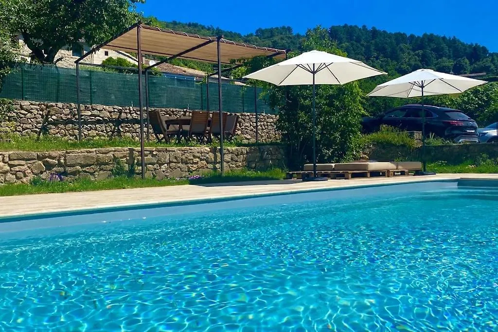 Holiday home La Joannassiene, Maison Ardechoise De Caractere